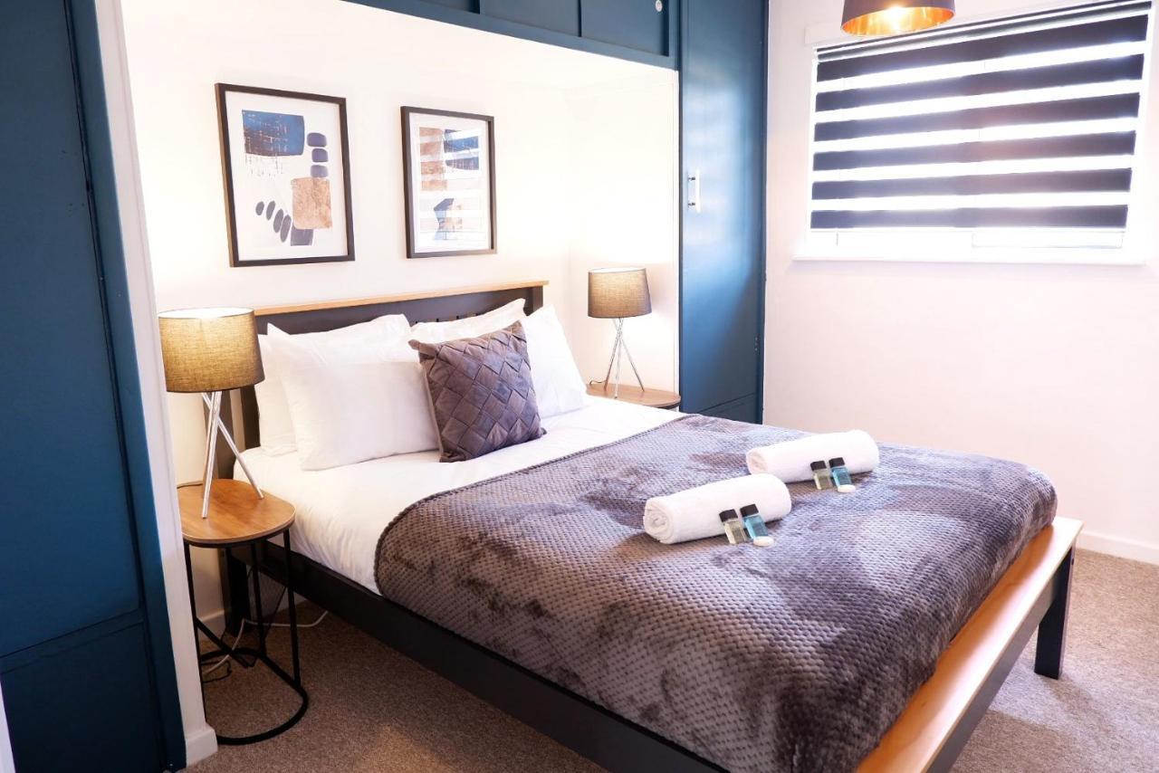 Comfortable And Cozy 4-Bedroom House Near The Hospital CBG エクステリア 写真