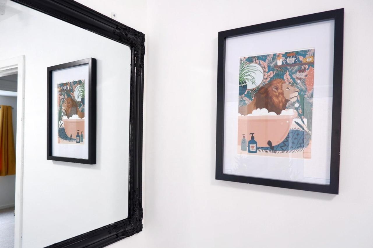 Comfortable And Cozy 4-Bedroom House Near The Hospital CBG エクステリア 写真
